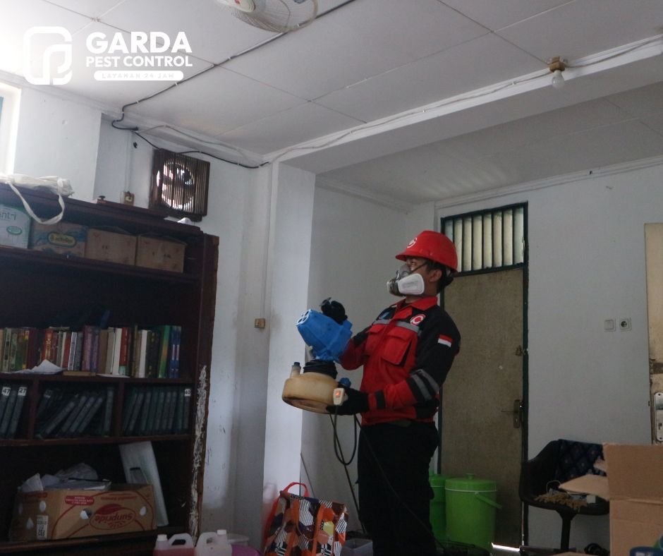 Jasa Pembasmi Nyamuk Tidak Licin di Lantai